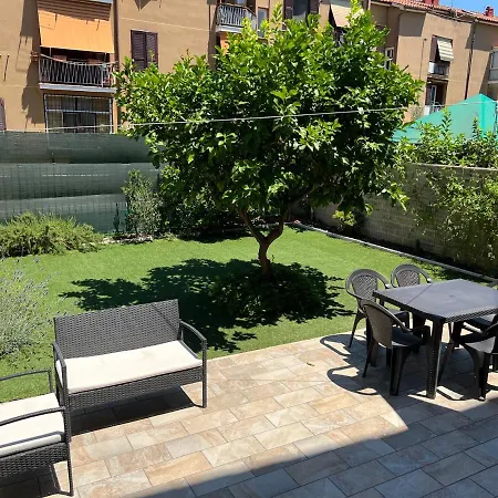 Casa Paestum. Your Wonderful Garden In Rome-2